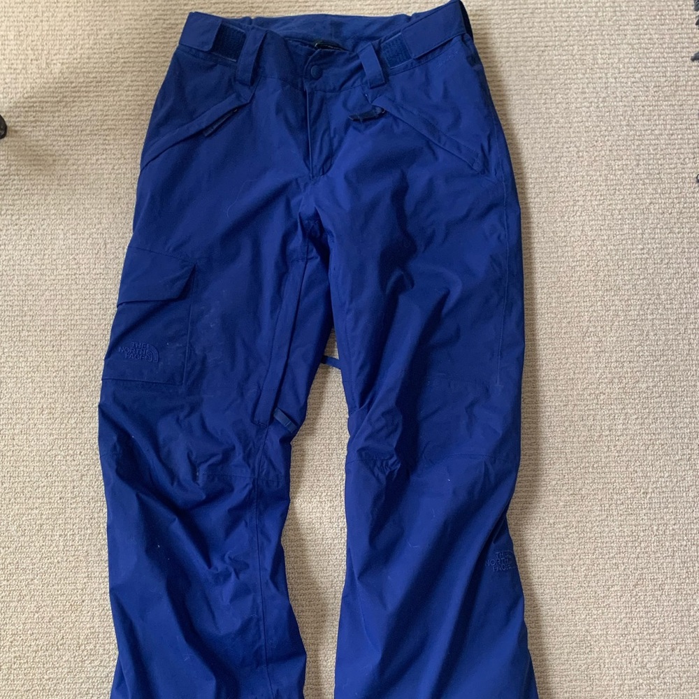 Skiing snow pants